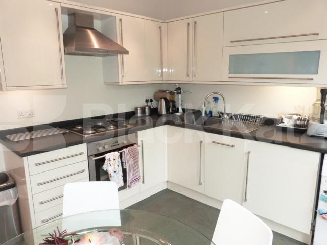 			2 Bedroom, 1 bath, 1 reception Ground Floor Flat			 Mayfield Road, Crouch End