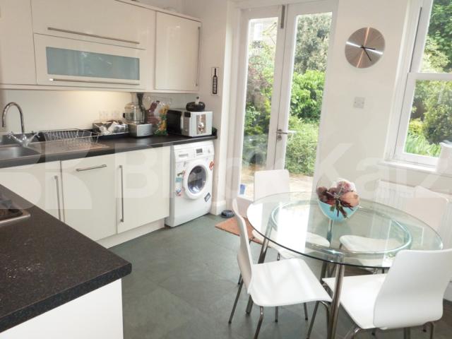 			2 Bedroom, 1 bath, 1 reception Ground Floor Flat			 Mayfield Road, Crouch End