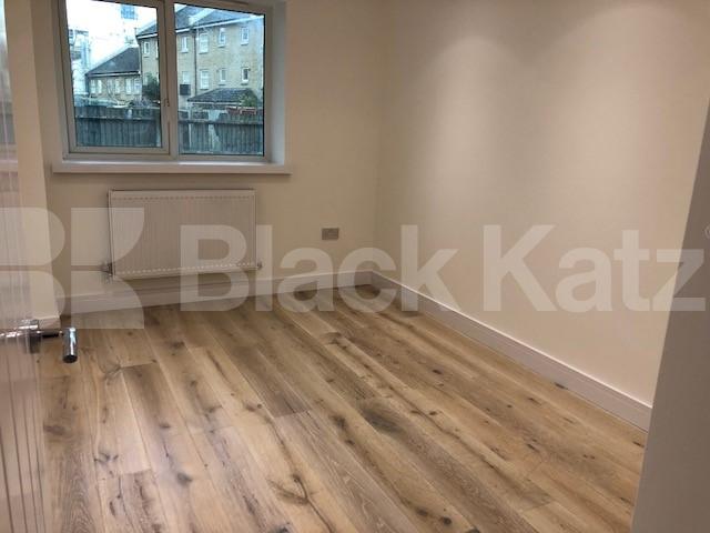 			NEW INSTRUCTION!, 3 Bedroom, 1 bath, 1 reception Flat			 THOMAS ROAD, Limehouse/Mile end