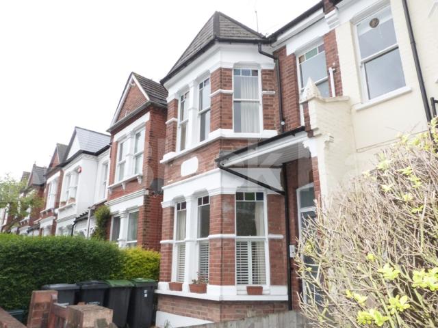 			2 Bedroom, 1 bath, 1 reception Ground Floor Flat			 Mayfield Road, Crouch End