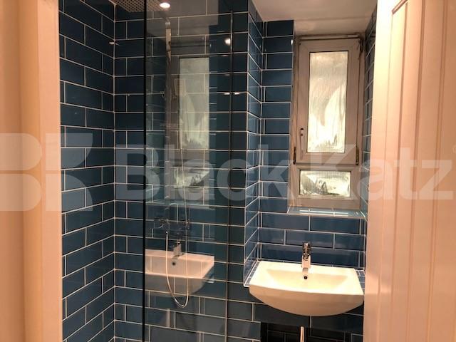 			NEW INSTRUCTION!, 3 Bedroom, 1 bath, 1 reception Flat			 THOMAS ROAD, Limehouse/Mile end