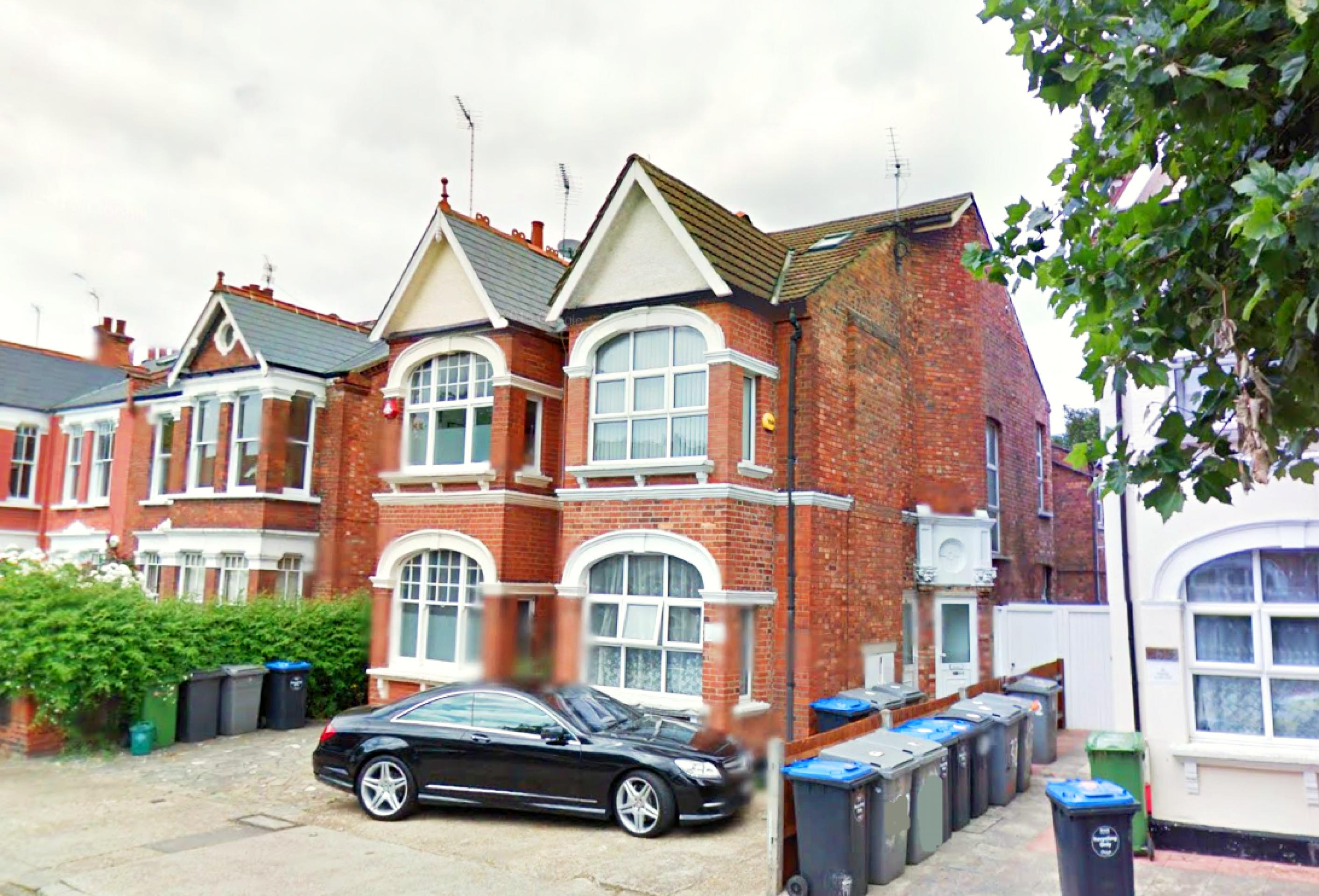 			NEW INSTRUCTION (Private Garden), 3 Bedroom, 1 bath, 1 reception Flat			 Melrose Avenue, Willesden Green NW6