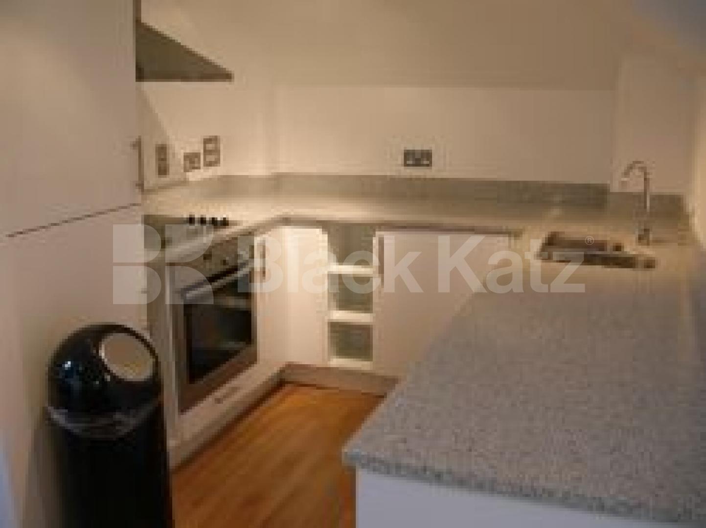 			New instruction, 2 Bedroom, 1 bath, 1 reception Mews House			 Lever Street, City