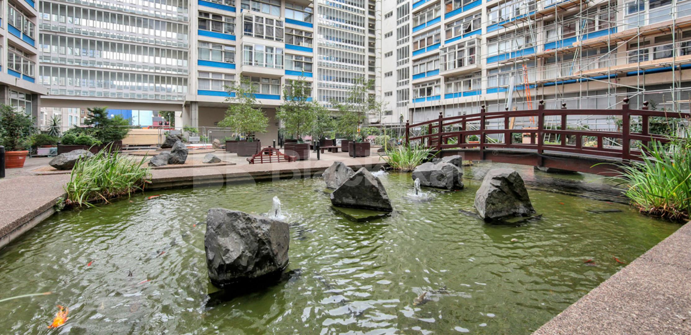 			UNDER OFFER , 2 Bedroom, 1 bath, 1 reception Apartment			 Metro Central Heights, Newington Causeway, Elephant & Castle