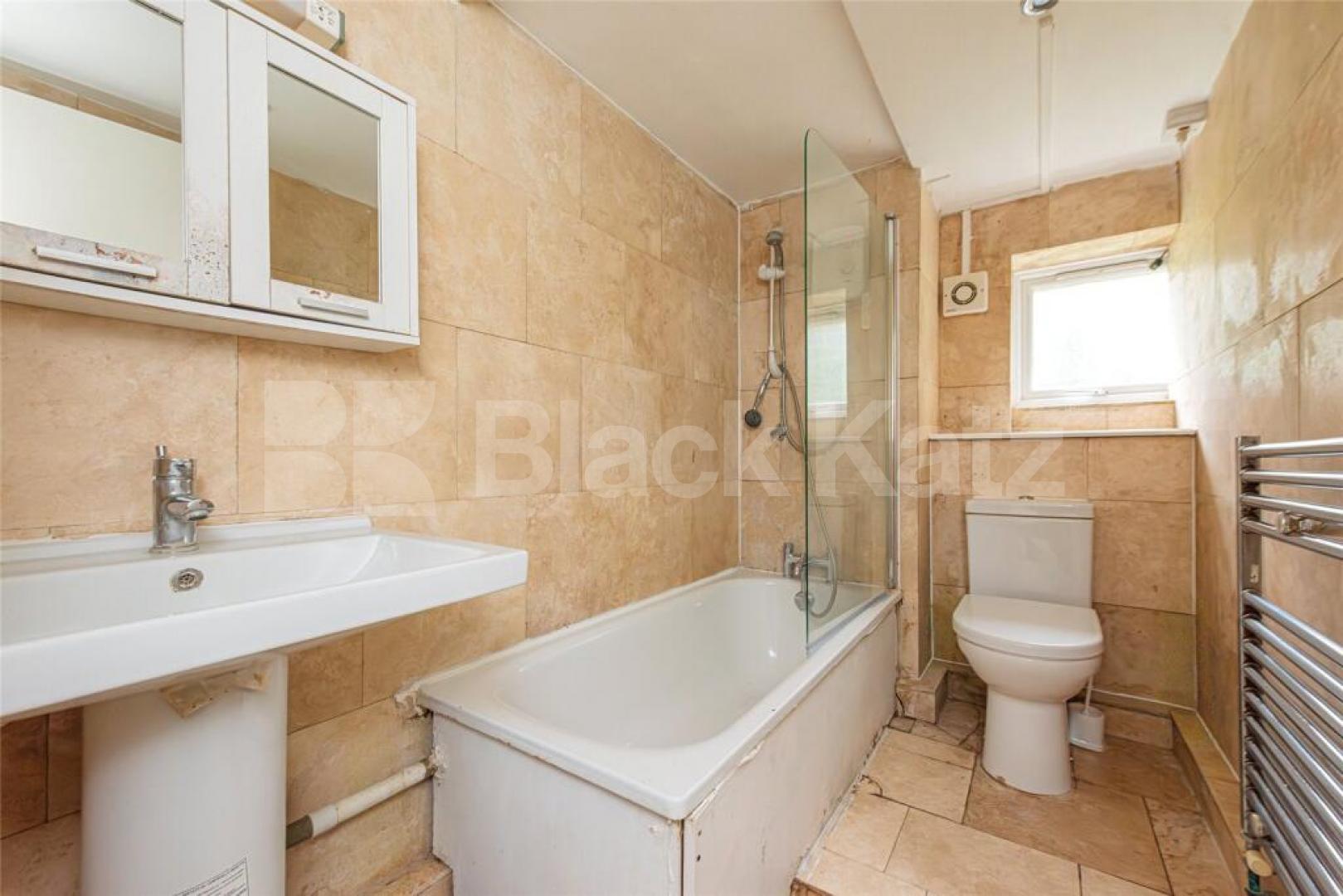 Spacious 1 Bed + Lounge Conversion in a Private Development  Northern Heights, Crescent Road, Crouch End