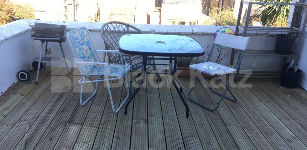 			UNDER OFFER , 3 Bedroom, 1 bath, 1 reception Maisonette			 Moring Road, Tooting Bec