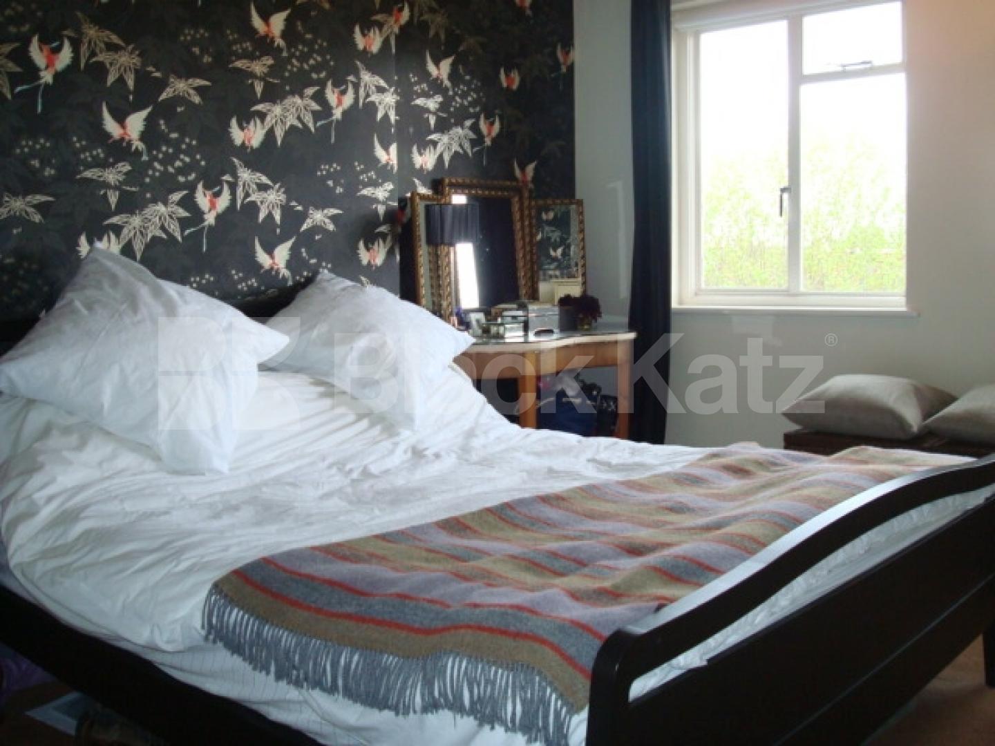 			New instruction, 1 Bedroom, 1 bath, 1 reception Flat			 Mountview Road, FINSBURY PARK