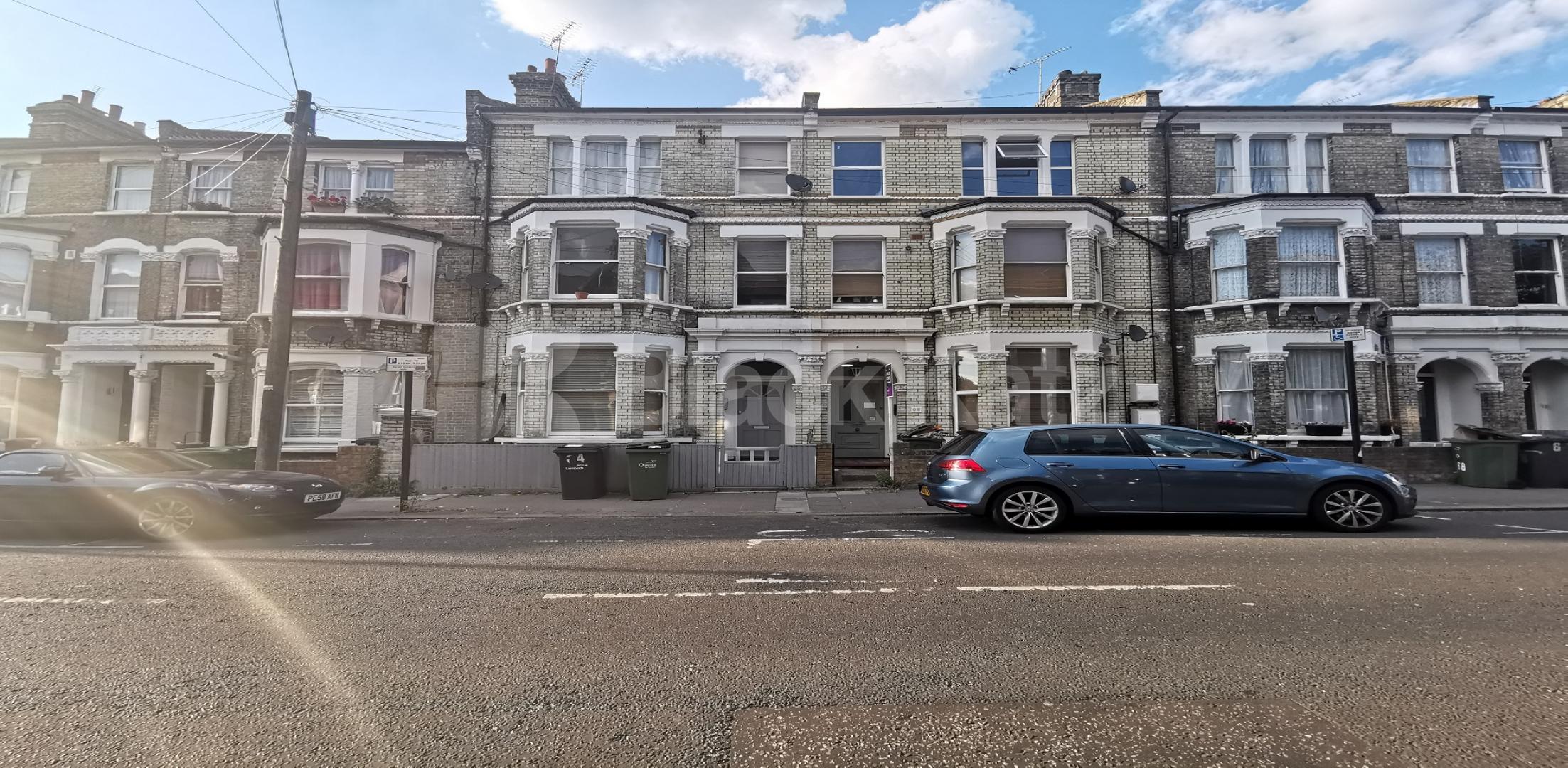 			UNDER OFFER , 2 Bedroom, 1 bath, 1 reception Ground Floor Flat			 Sandmere Road, Clapham North