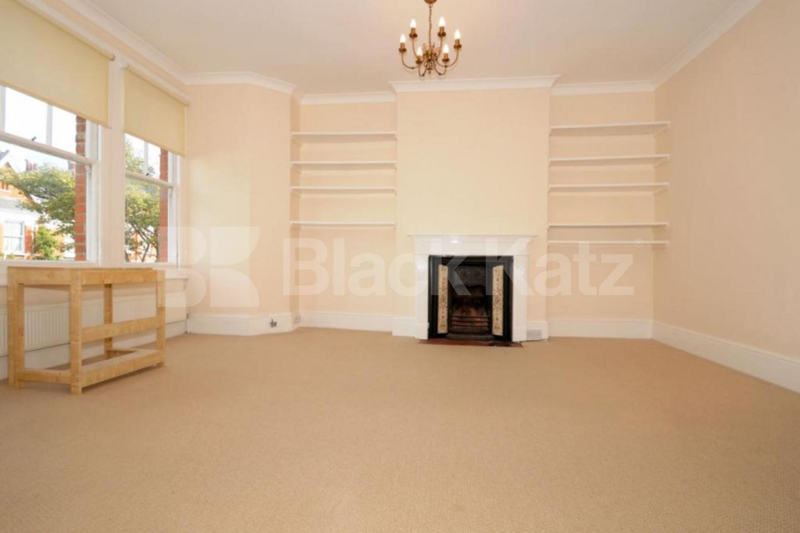 Light 2-bedroom home on Muswell Avenue N10 near amenities in Muswell Hill Muswell Avenue, Muswell Hill