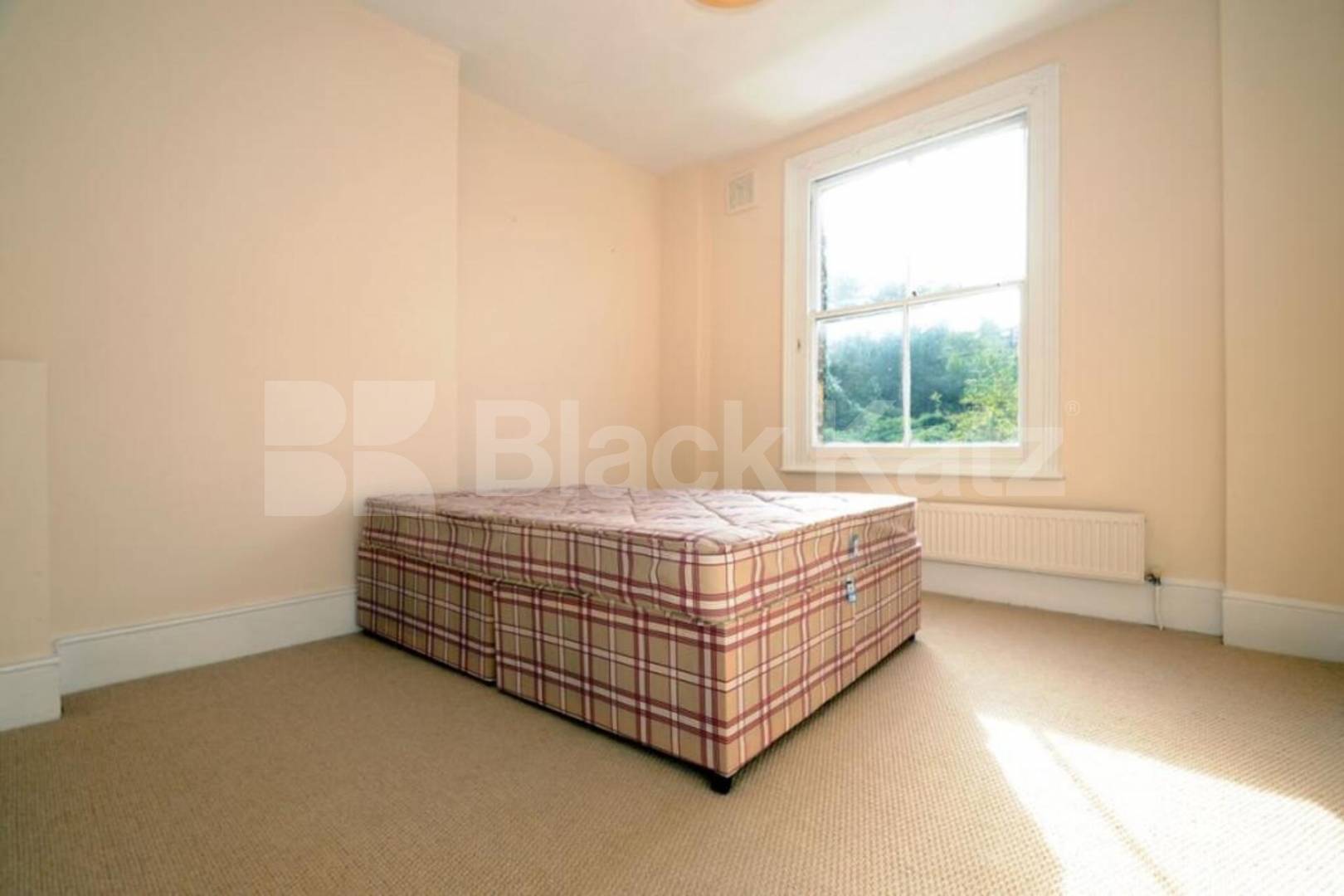 Light 2-bedroom home on Muswell Avenue N10 near amenities in Muswell Hill Muswell Avenue, Muswell Hill