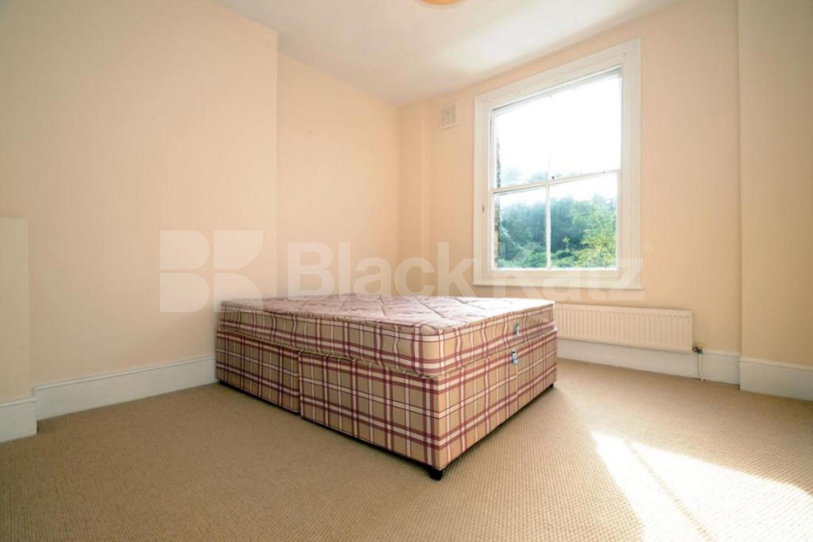 Light 2-bedroom home on Muswell Avenue N10 near amenities in Muswell Hill Muswell Avenue, Muswell Hill