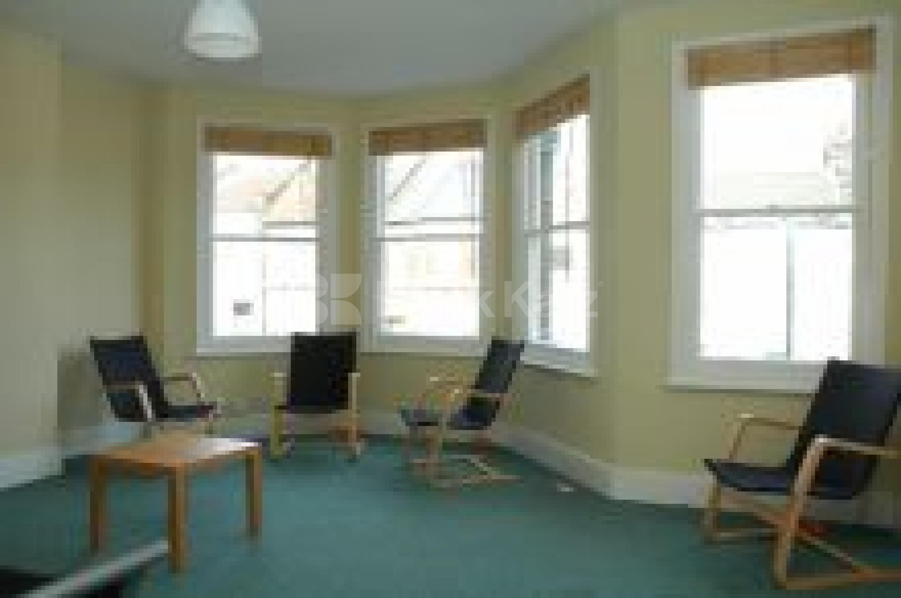 			2 Bedroom, 1 bath, 1 reception Flat			 Seymour Road, HARRINGAY LADDER N8