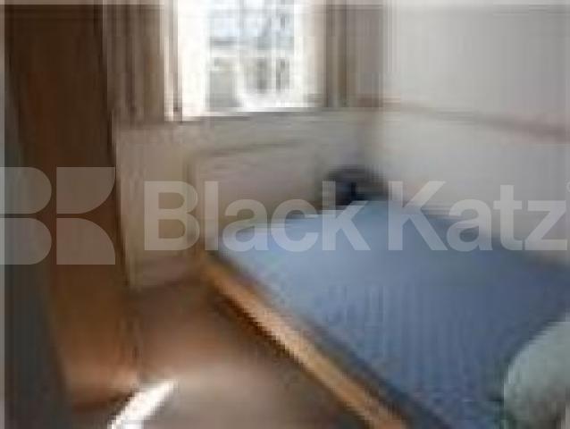 			2 Bedroom, 1 bath, 1 reception Flat			 Bloomfield Road, HIGHGATE