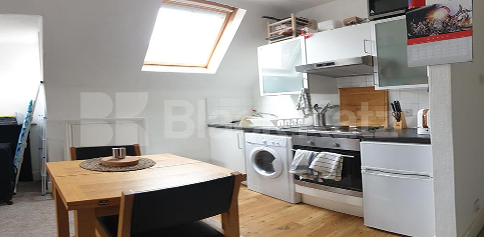 			Beautiful Period Conversion !, Studio Apartment, 1 bath, 1 reception Flat			 Avenue Road, Highgate
