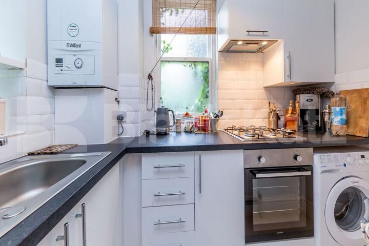 Located within a mansion block close to Highgate Village Hornsey Lane, Highgate