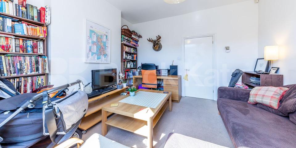 			New Instruction! Private garden!, 1 Bedroom, 1 bath, 1 reception Ground Floor Flat			 Park Road , Crouch End