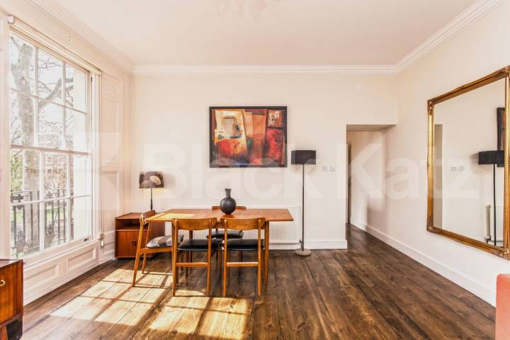 Located in one of WC1X prime garden squares close to Bloomsbury Granville Square, Kings Cross / Clerkenwell 