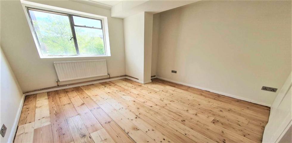 			2 Bedroom, 1 bath, 1 reception Flat			 Fairfax Road, SWISS COTTAGE