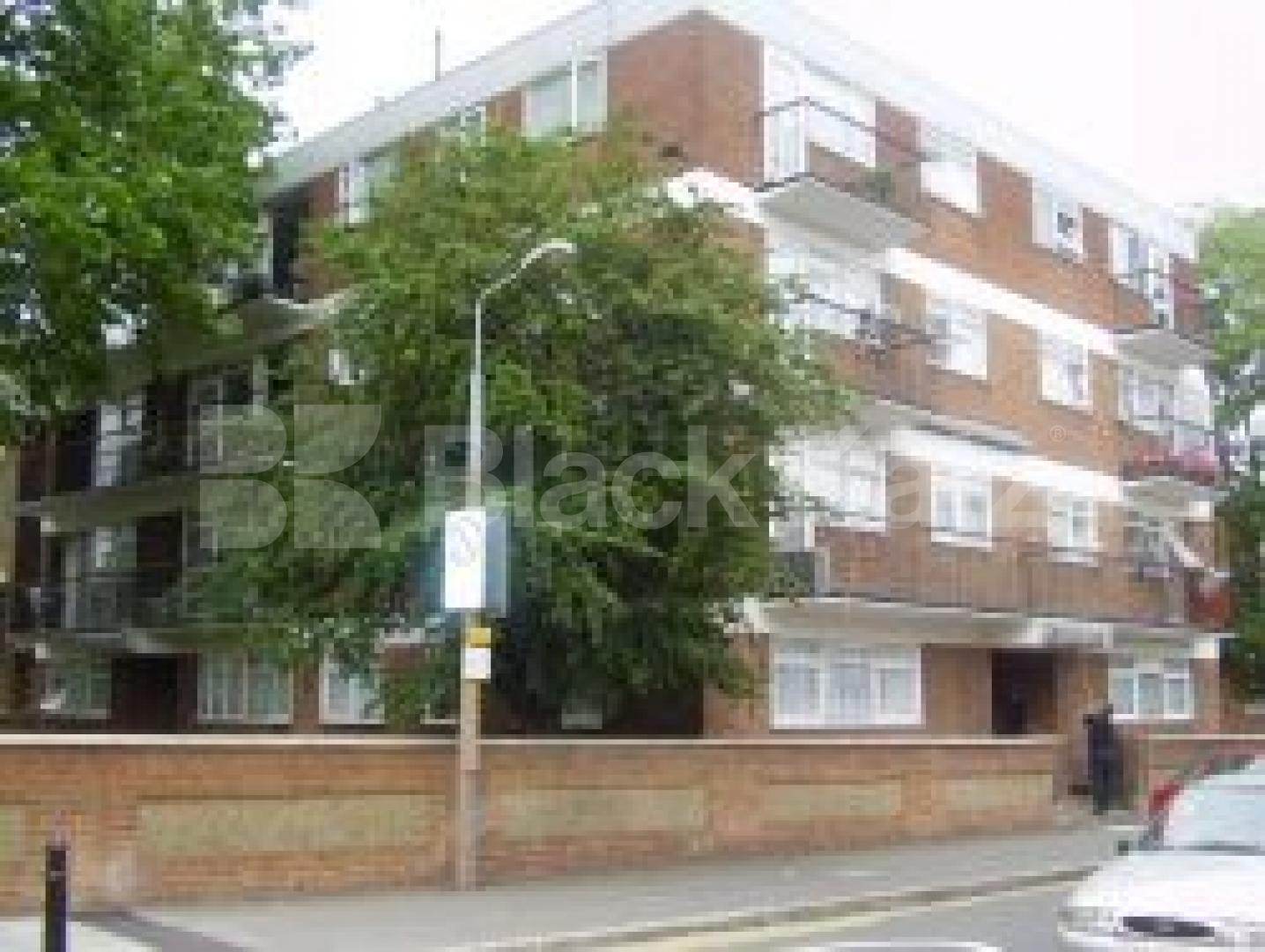 			2 Bedroom, 1 bath, 1 reception Flat			 Lordship Road, MANOR HOUSE N16