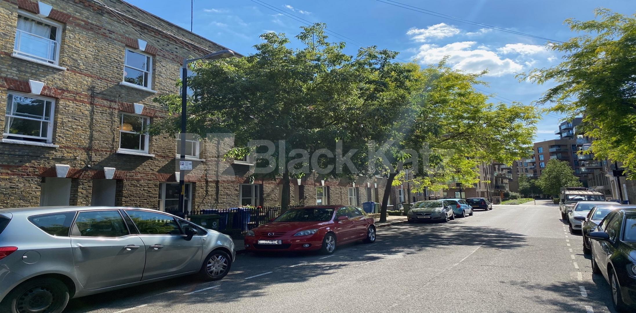 			LET , 4 Bedroom, 1 bath, 1 reception Terraced House			 Henshaw Street, Borough/Elephant and Castle