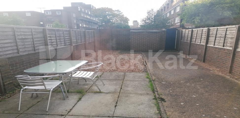 			NEW INSTRUCTION , 4 Bedroom, 1 bath, 1 reception Apartment			 Hotspur Street , Vauxhall / Kennington 