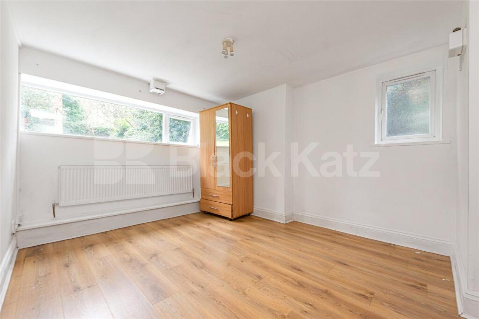 Spacious 1 Bed + Lounge Conversion in a Private Development  Northern Heights, Crescent Road, Crouch End