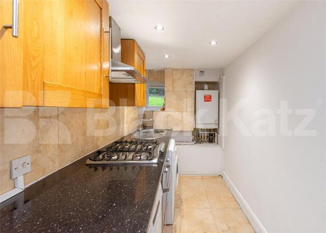 Spacious 1 Bed + Lounge Conversion in a Private Development  Northern Heights, Crescent Road, Crouch End