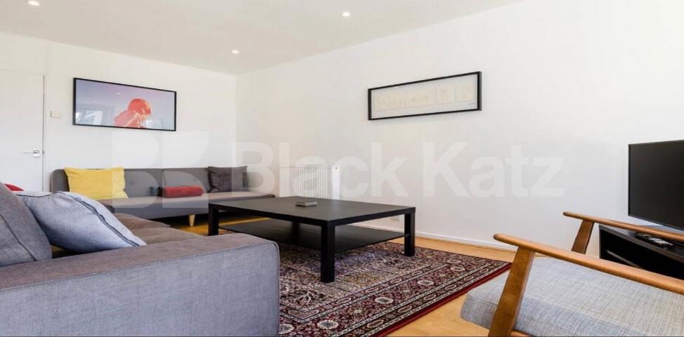 			NEW INSTRUCTION , 4 Bedroom, 1 bath, 1 reception Apartment			 Hotspur Street , Vauxhall / Kennington 