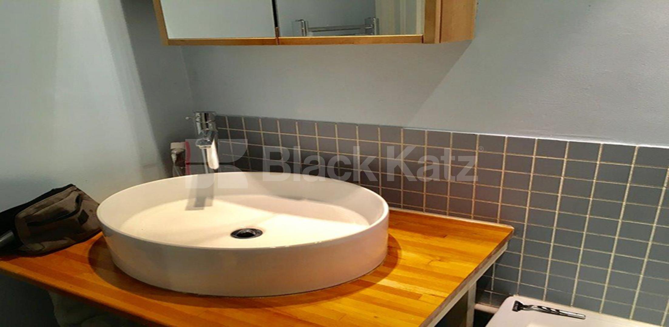 			NEW INSTRUCTION, 1 Bedroom, 1 bath, 1 reception Apartment			 Nightingale Lane, Clapham South