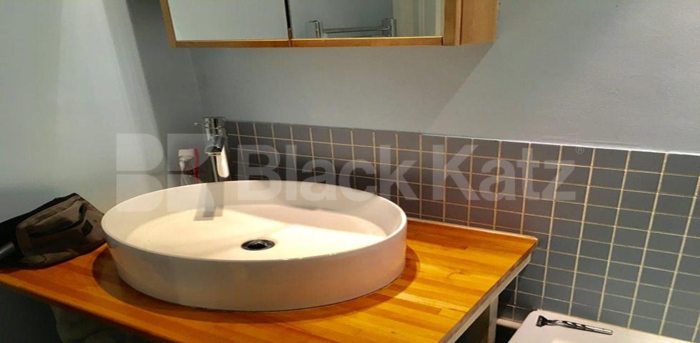 			NEW INSTRUCTION, 1 Bedroom, 1 bath, 1 reception Apartment			 Nightingale Lane, Clapham South