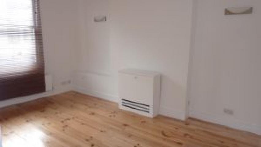 			2 Bedroom, 1 bath, 1 reception Flat			 Goldney Road, MAIDA VALE