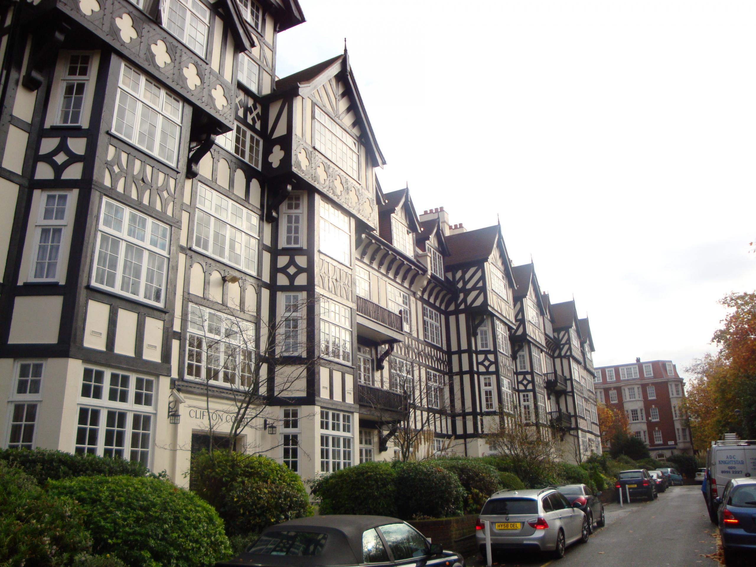 			LOVELY COMMUNAL GARDENS, 2 Bedroom, 1 bath, 1 reception Flat			 Northwick Terrace, MAIDA VALE NW8