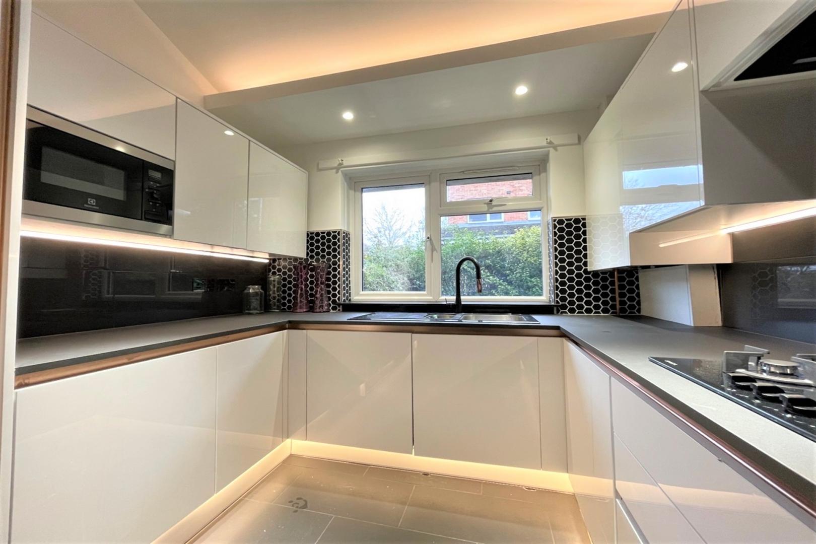 Stunning Fully Renovated Property Lennon Road, Willesden Green