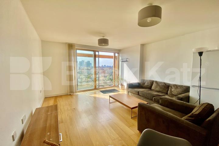 Flooded with natural light & 24 hour concierge service O Central Crampton Street, Elephant and Castle