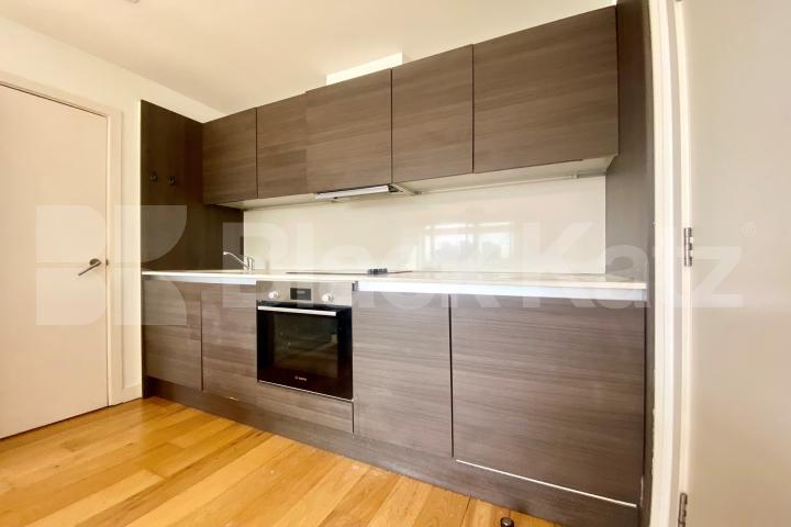 Flooded with natural light & 24 Hour Concierge  O Central, Crampton Street, Elephant and Castle