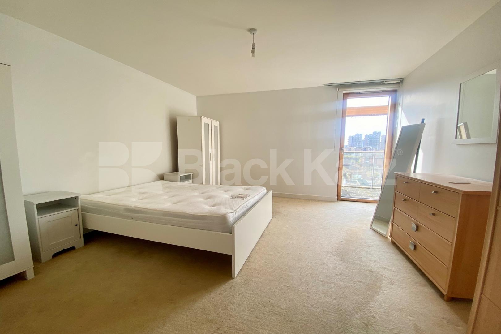 Flooded with natural light & 24 Hour Concierge  O Central Crampton Street, Elephant and Castle