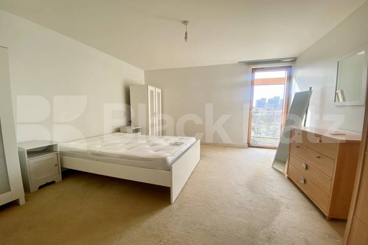 Flooded with natural light & 24 Hour Concierge  O Central Crampton Street, Elephant and Castle