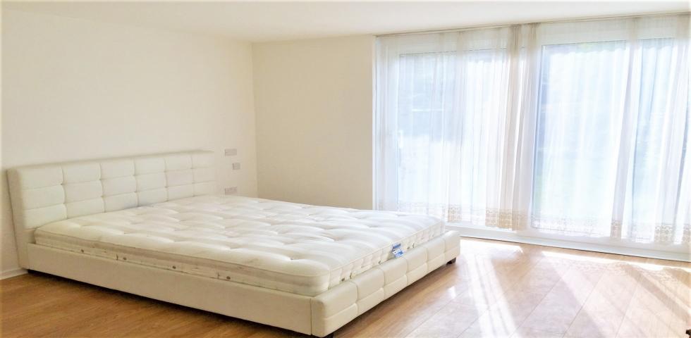 			4 Bedroom, 1 bath, 1 reception Apartment			 Dyne Road, KILBURN