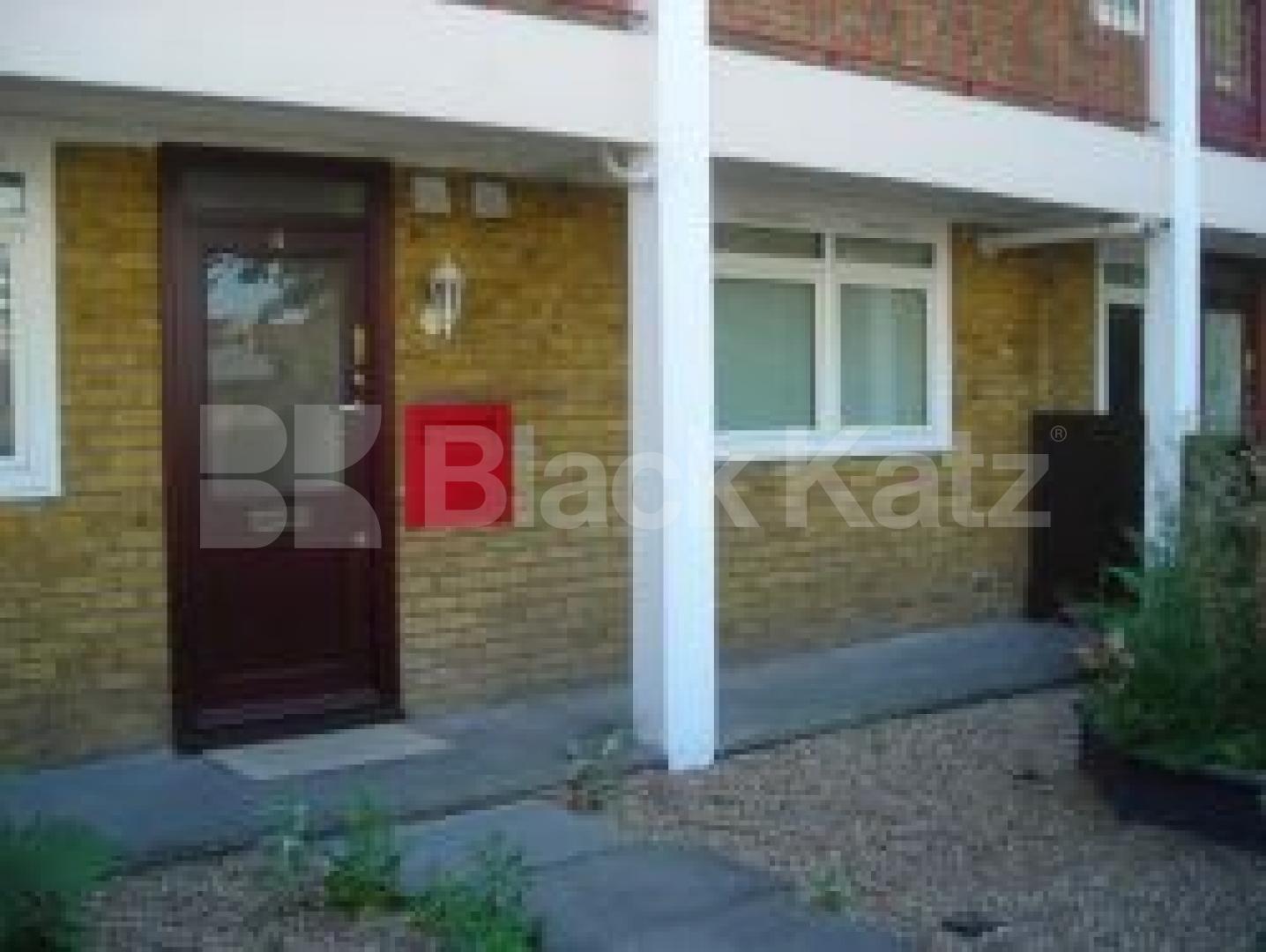 			1 Bedroom, 1 bath, 1 reception Flat			 Harrow Road, WESTBOURNE PARK W9