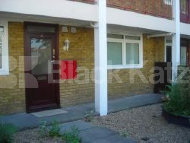 			1 Bedroom, 1 bath, 1 reception Flat			 Harrow Road, WESTBOURNE PARK W9