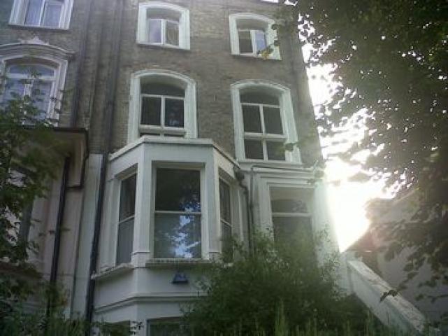 			1 Bedroom, 1 bath, 1 reception Flat			 Upper Park Walk, BELSIZE PARK