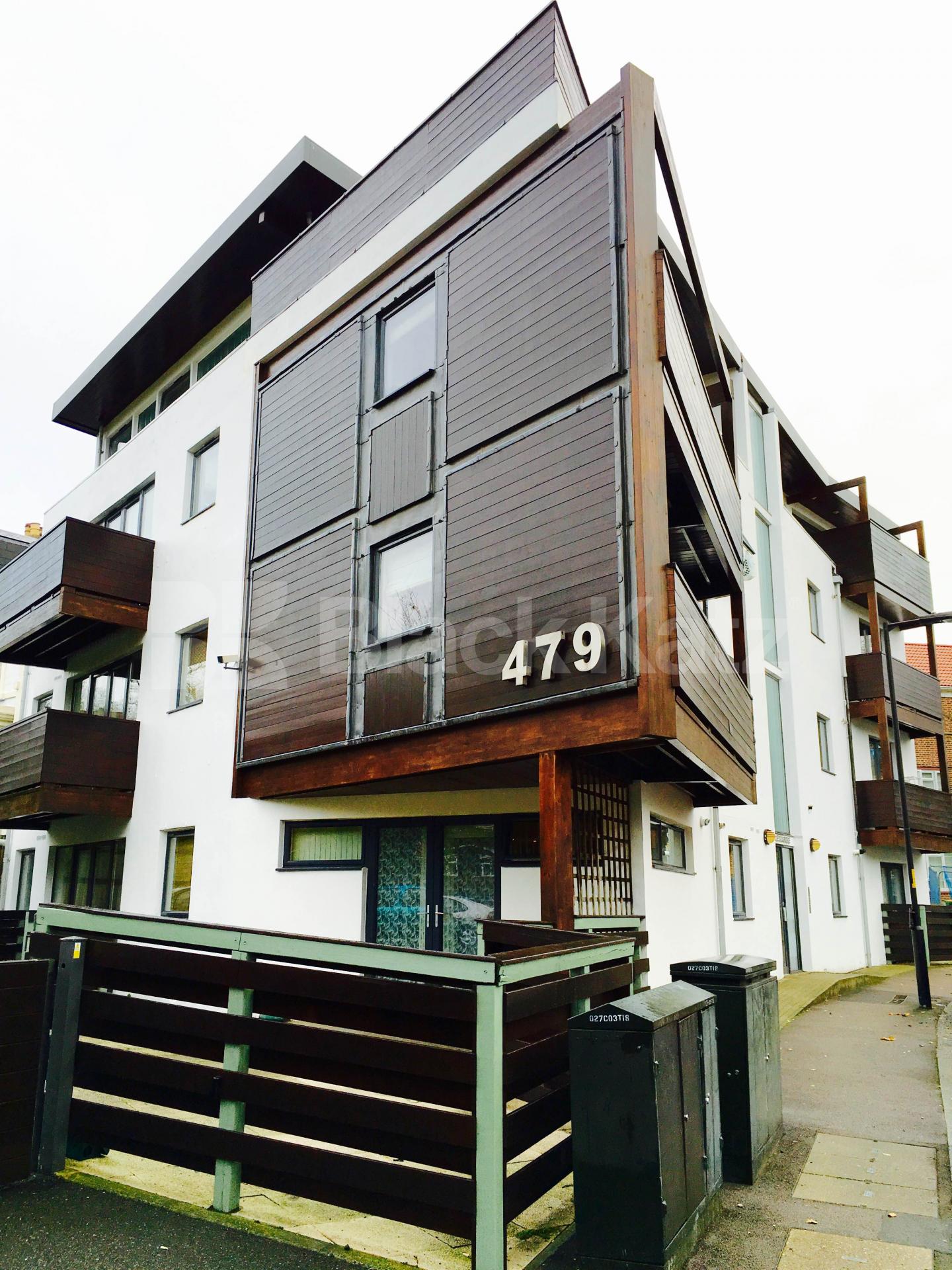 			NEW INSTRUCTION (Includes Parking), 1 Bedroom, 1 bath, 1 reception Apartment			 Lordship Lane, East Dulwich SE22