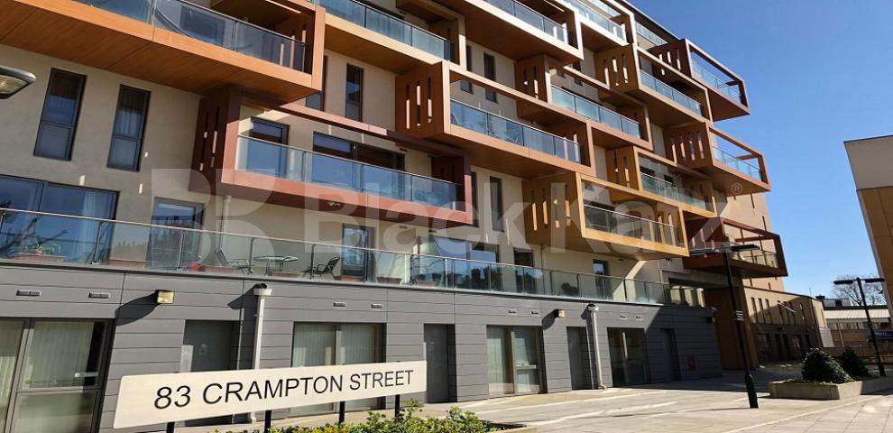 			NEW INSTRUCTION  (Underground Parking Included)., 2 Bedroom, 1 bath, 1 reception Apartment			 