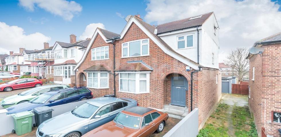 			NEW INSTRUCTION, 2 Bedroom, 1 bath, 1 reception Apartment			 Eylewood Road, West Norwood