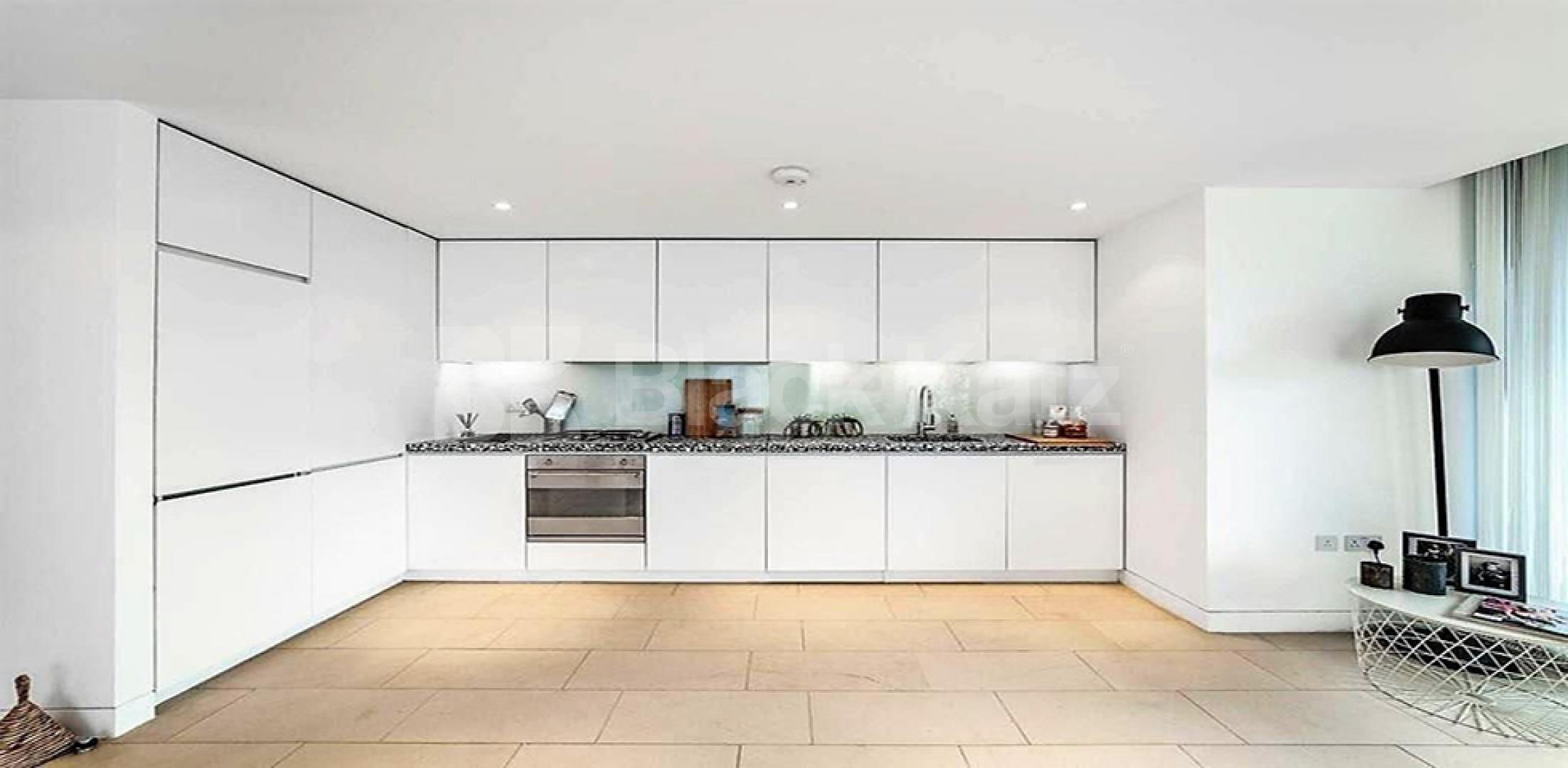 			LUXURY 3 BED BY REGENTS PARK!, 3 Bedroom, 2 bath, 1 reception Flat			 Lattitude House, Oval Road, REGENTS PARK-CAMDEN