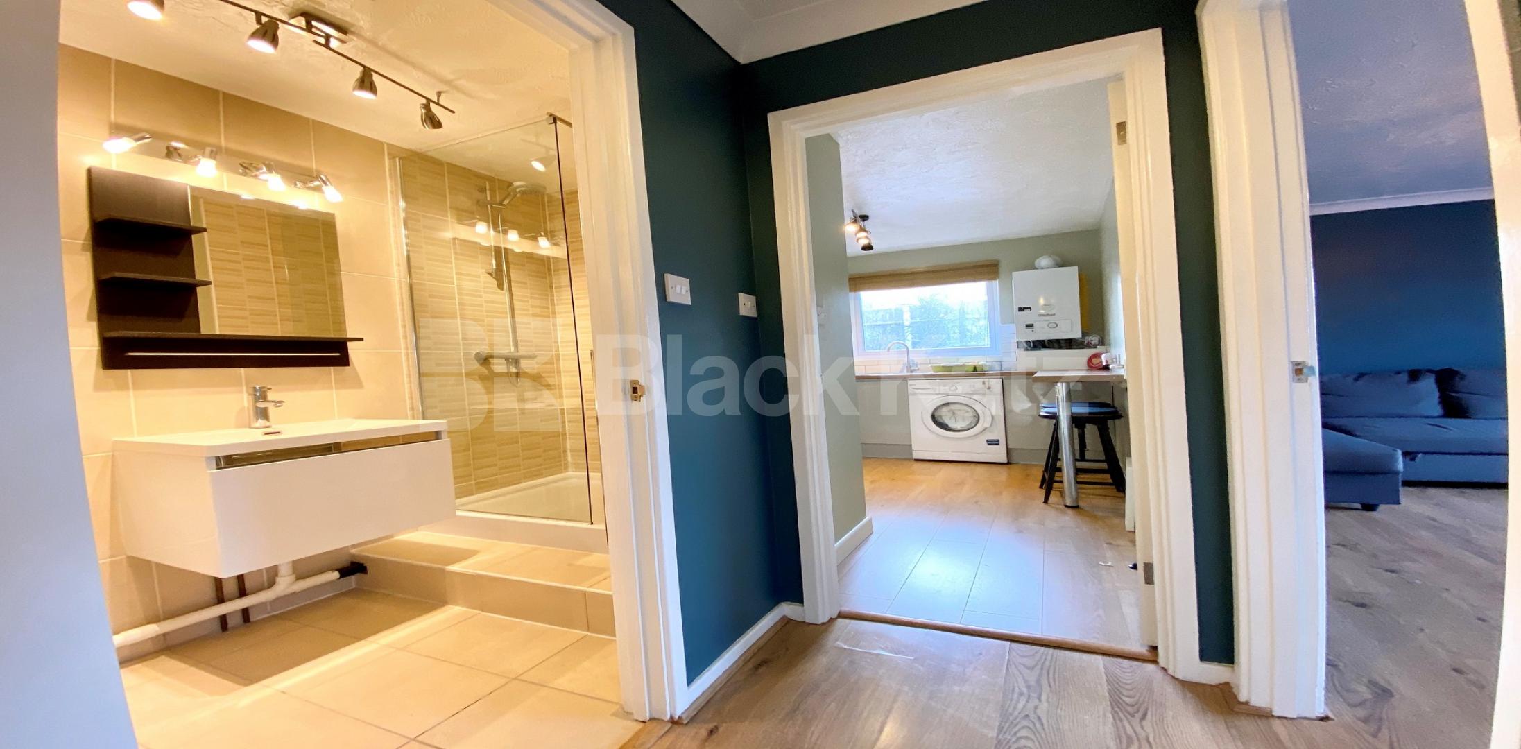 			LET , 1 Bedroom, 1 bath, 1 reception Apartment			 Oxley Close SE1, Bermondsey