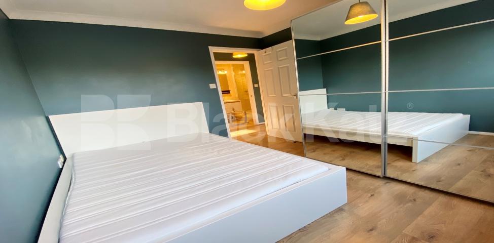 			LET , 1 Bedroom, 1 bath, 1 reception Apartment			 Oxley Close SE1, Bermondsey