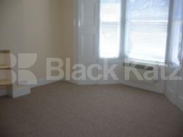 			New Instruction, Studio Apartment, 1 bath, 1 reception Studio			 OAKFIELD ROAD, FINSBURY PARK