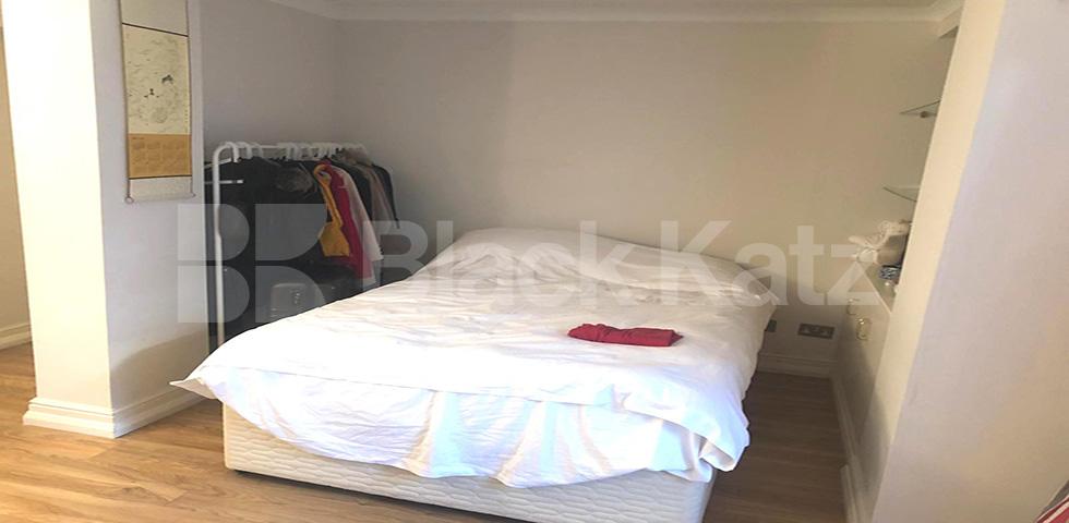 			** RENT INCLUDES COUNCIL TAX & WATER**, Studio Apartment, 1 bath, 1 reception Studio			 Park Road, REGENTS PARK