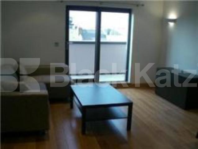 			Must see!!!!, 2 Bedroom, 1 bath, 1 reception Flat			 The Terrace Drayton Park, Highbury